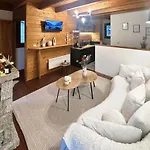 シャレー Wishing Stars Luxury Experience Livadi *